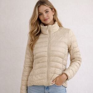 Uniqlo Cream Down Puffer Jacket Full Zip Packable Travel Lightweight Womens XS